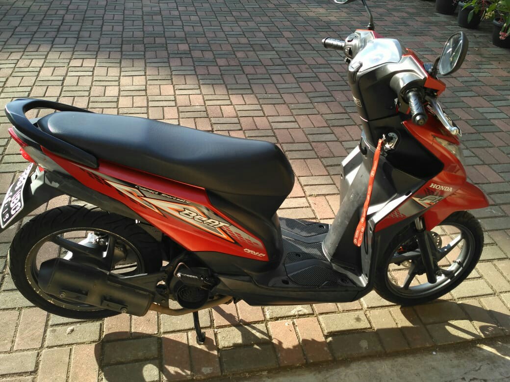 Honda Beat Merah Istimewa Motor Di Carousell