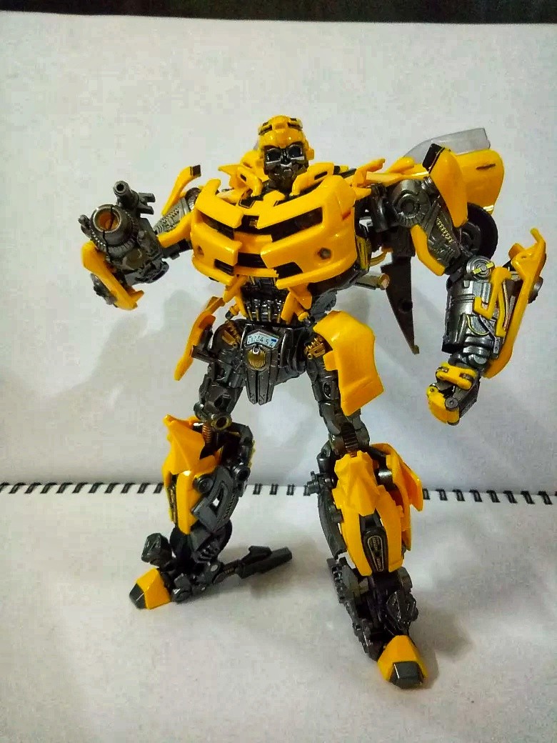 bumblebee legendary toys