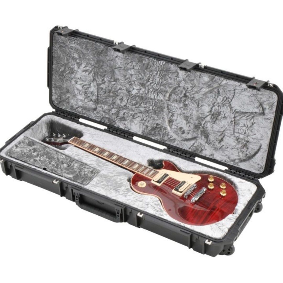 SKB Gibson® Les Paul® Waterproof Guitar Flight Case, Music & Media