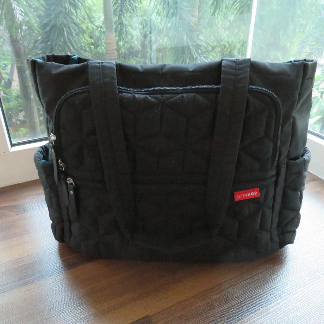skip hop forma diaper tote