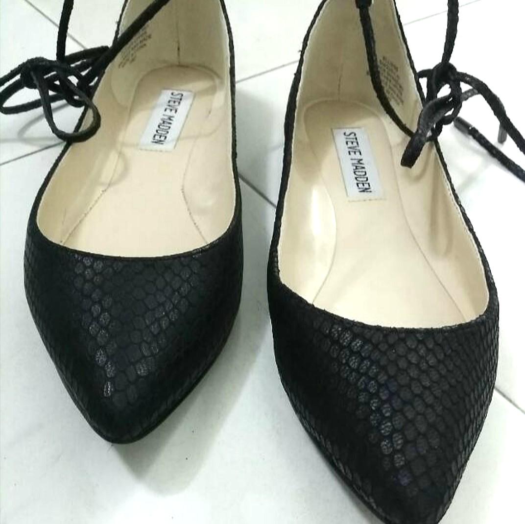 Steve Madden black flats, Women's 