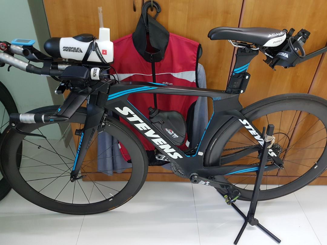 Stevens shop triathlon bike