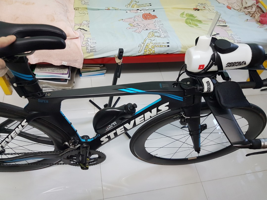 stevens hybrid bike