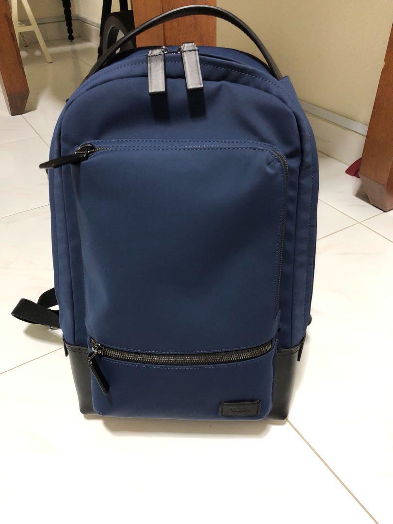 Tumi winsor on sale backpack