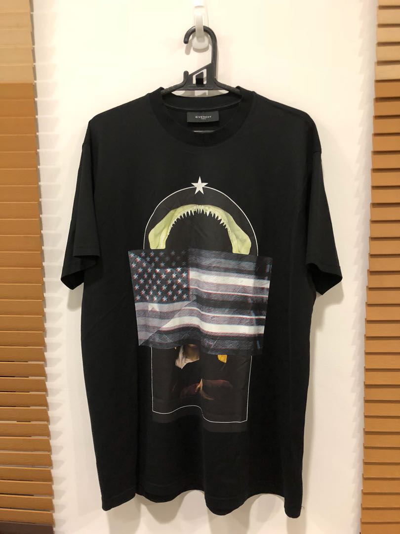 Givenchy Iconic Print Shark Teeth American Flag Madonna Men s