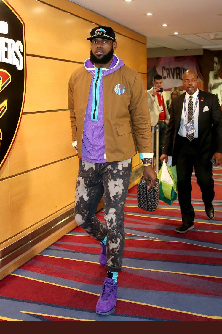 Lebron acg jacket clearance