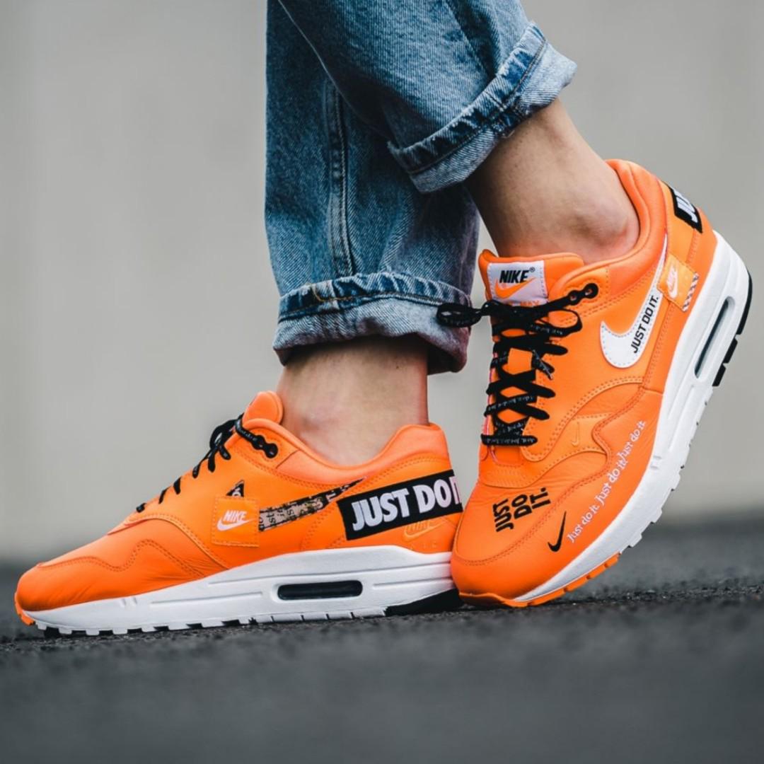 Nike air max 1 shop just do it orange