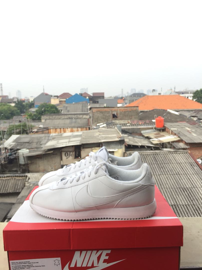 nike cortez leather white