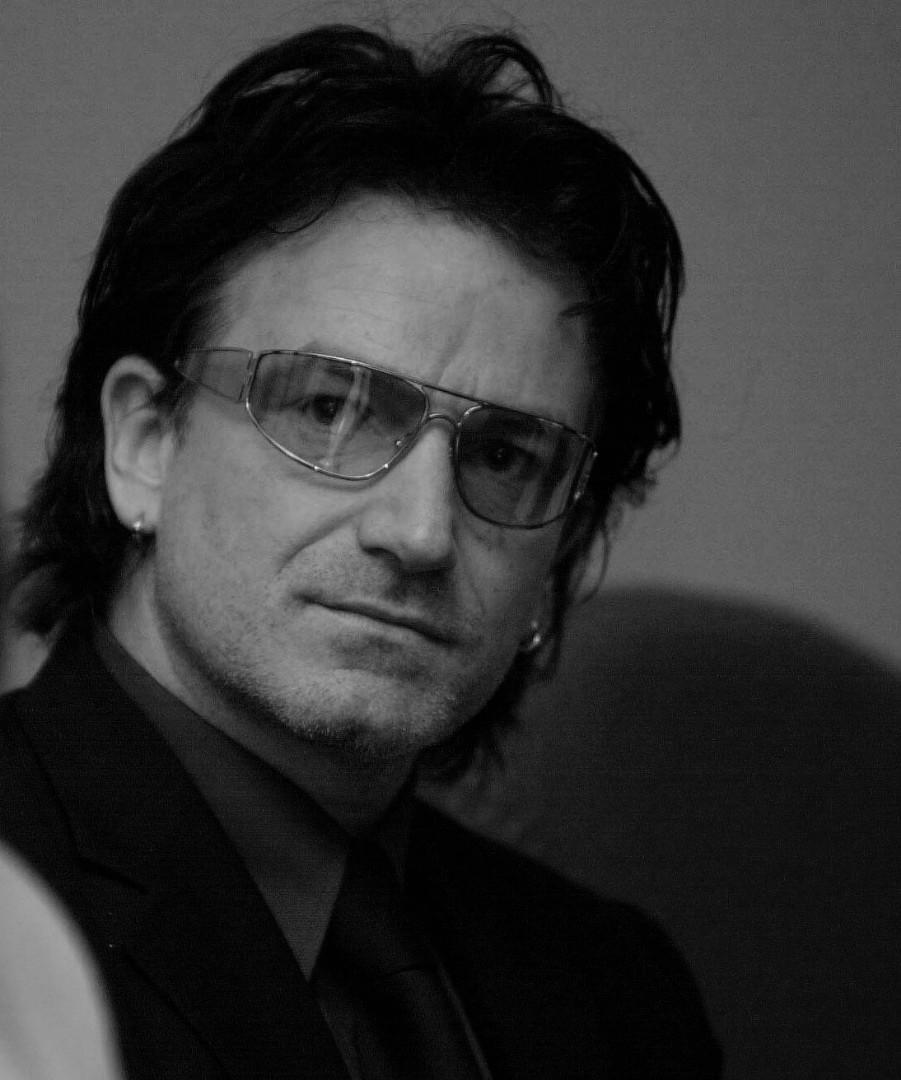 Why does U2's Bono always wear coloured glasses? - Smooth