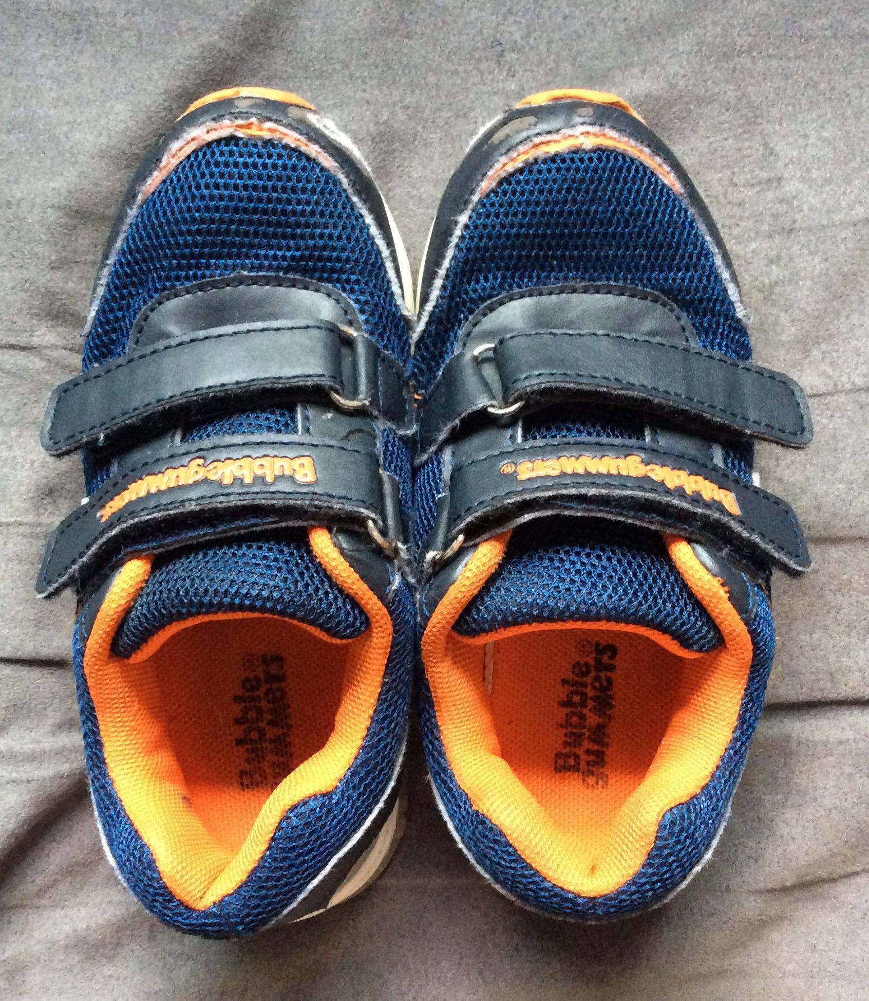 boy sneakers sports track shoes size 10