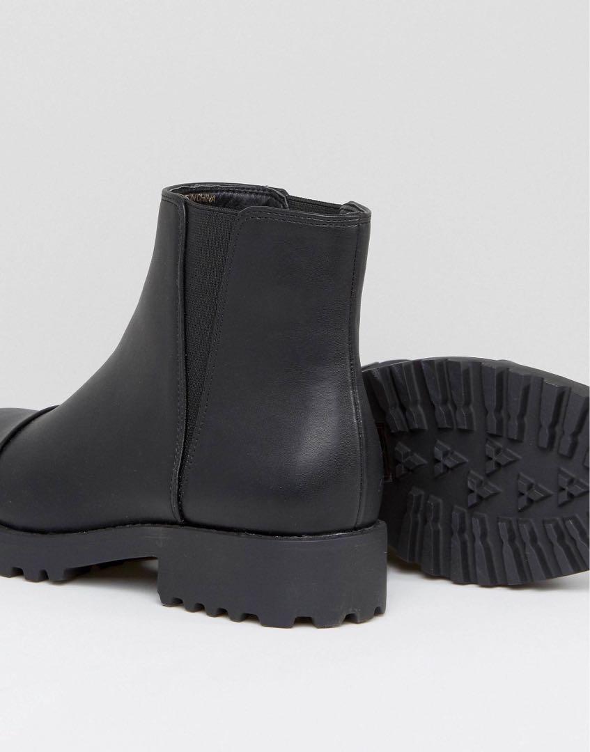 flat chelsea ankle boots