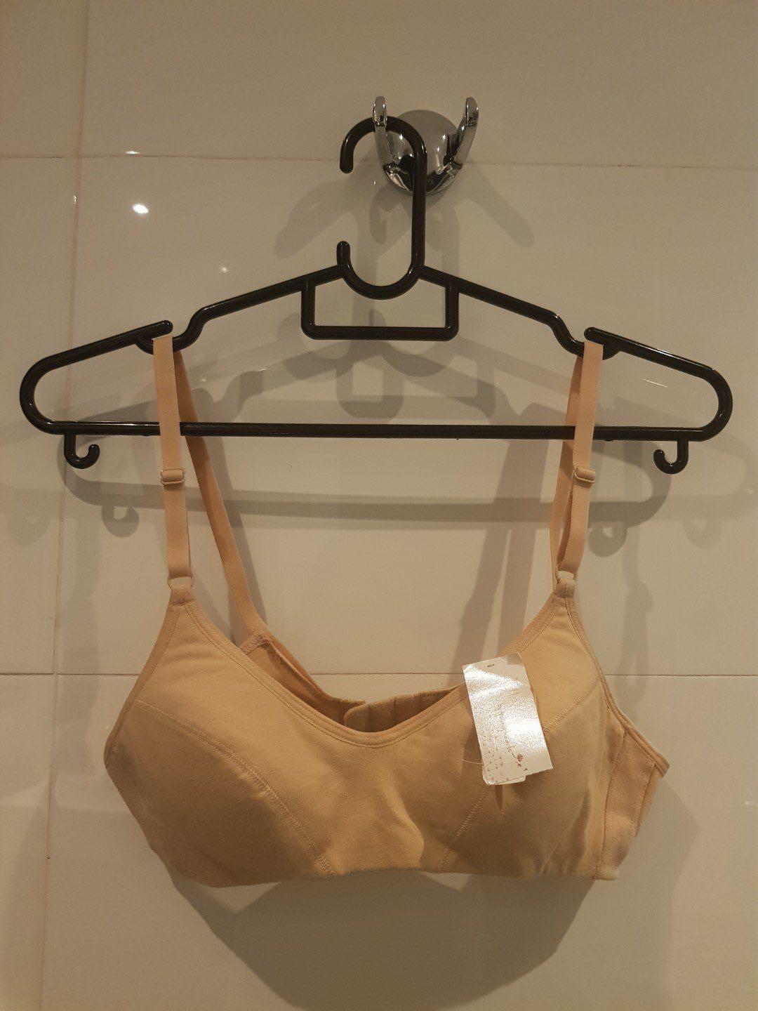 Young Hearts Bras, Women's Fashion, New Undergarments & Loungewear on  Carousell