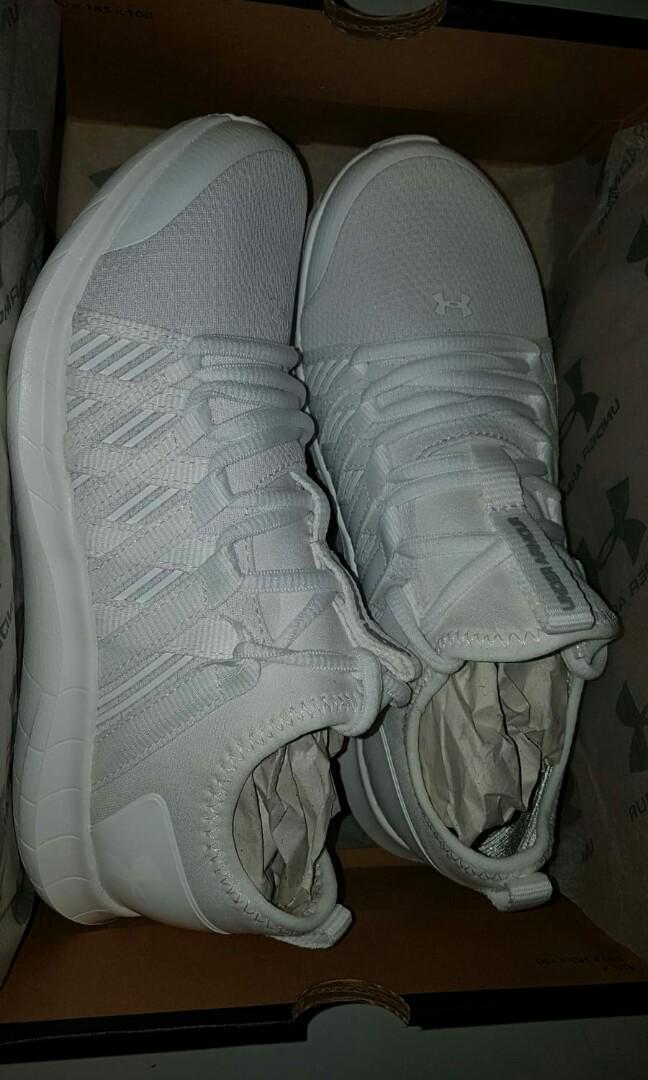 under armor white shoes