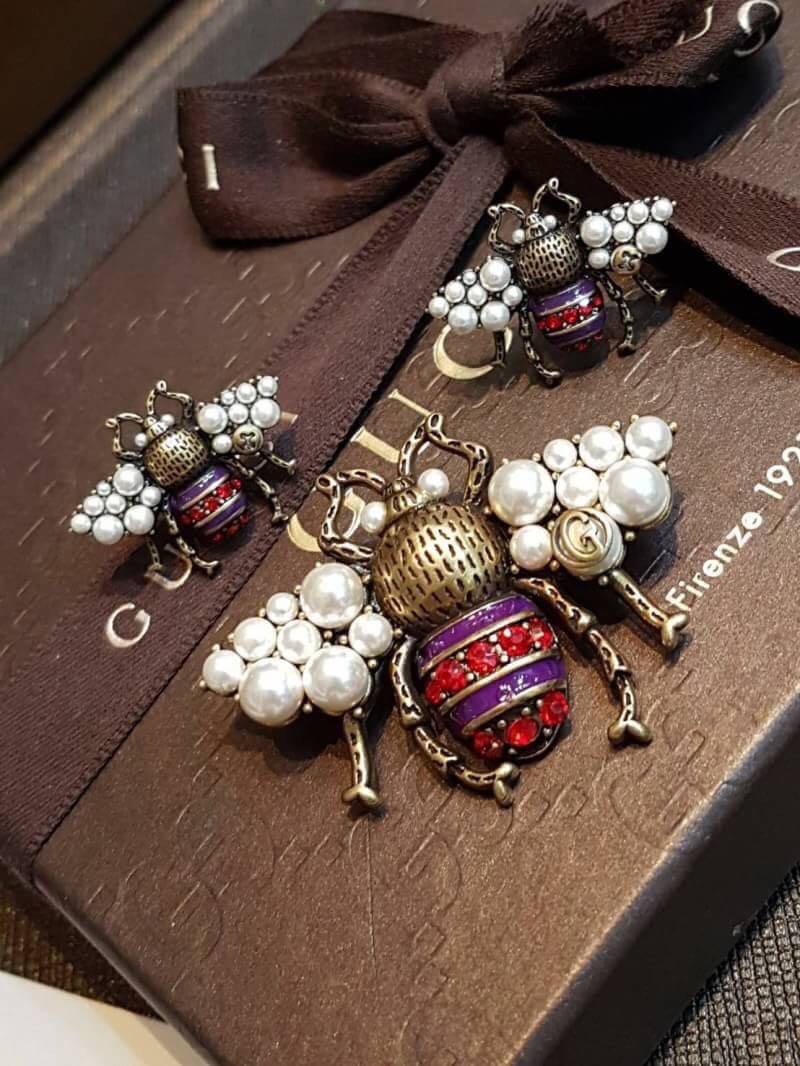 gucci brooch bee