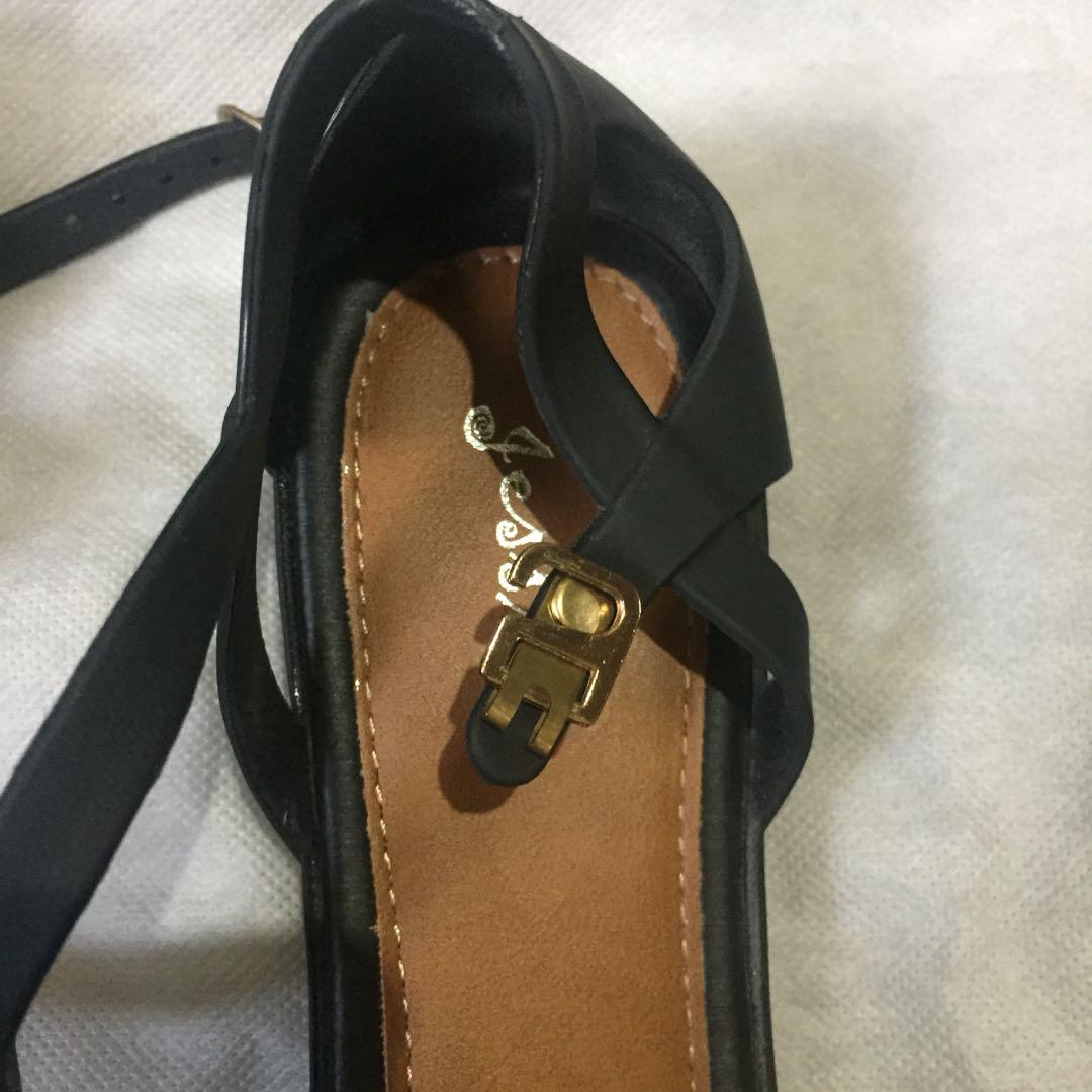 Jessica Jelly Shoes Women s Fashion Footwear Flats Sandals on Carousell