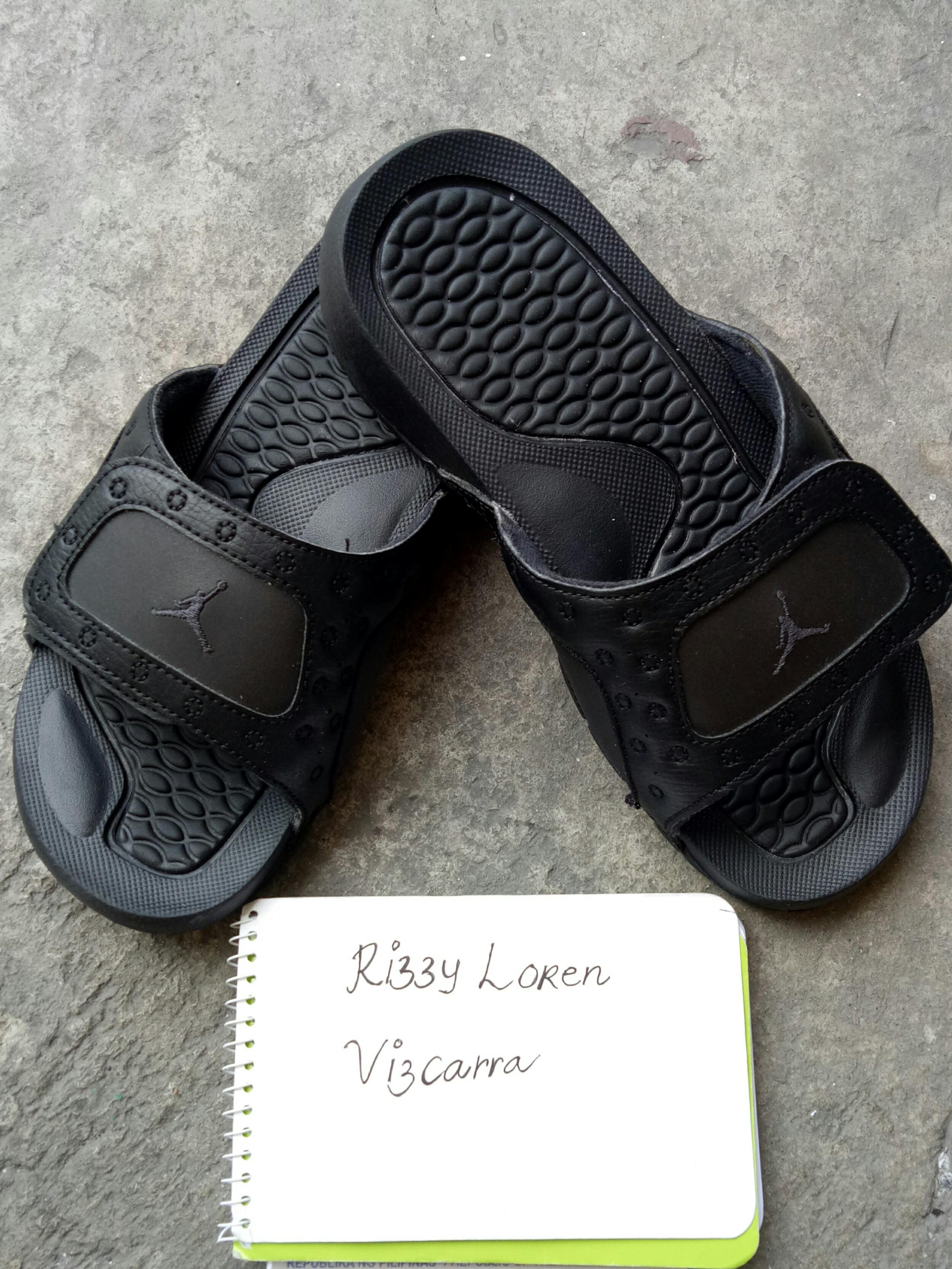 Jordan store 13 slippers
