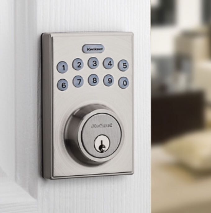 Kwikset 264 elctronic deadbolt door lock, Furniture & Home Living