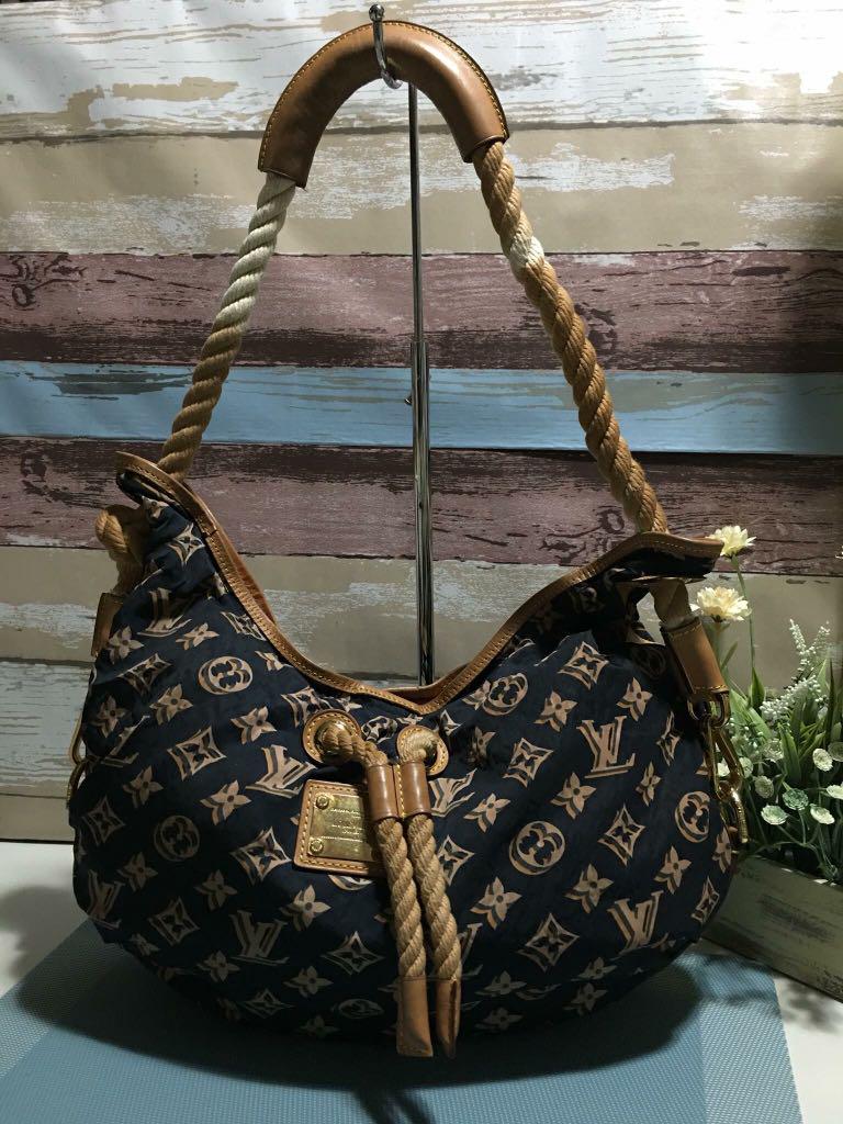 Authentic Louis Vuitton Cruise Bulles, Luxury, Bags & Wallets on Carousell