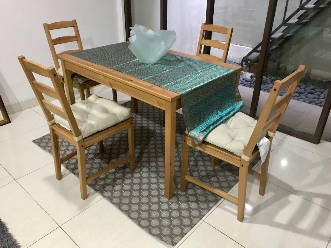 Meja Makan Ikea Free Karpet Rug Perabotan Rumah Di Carousell