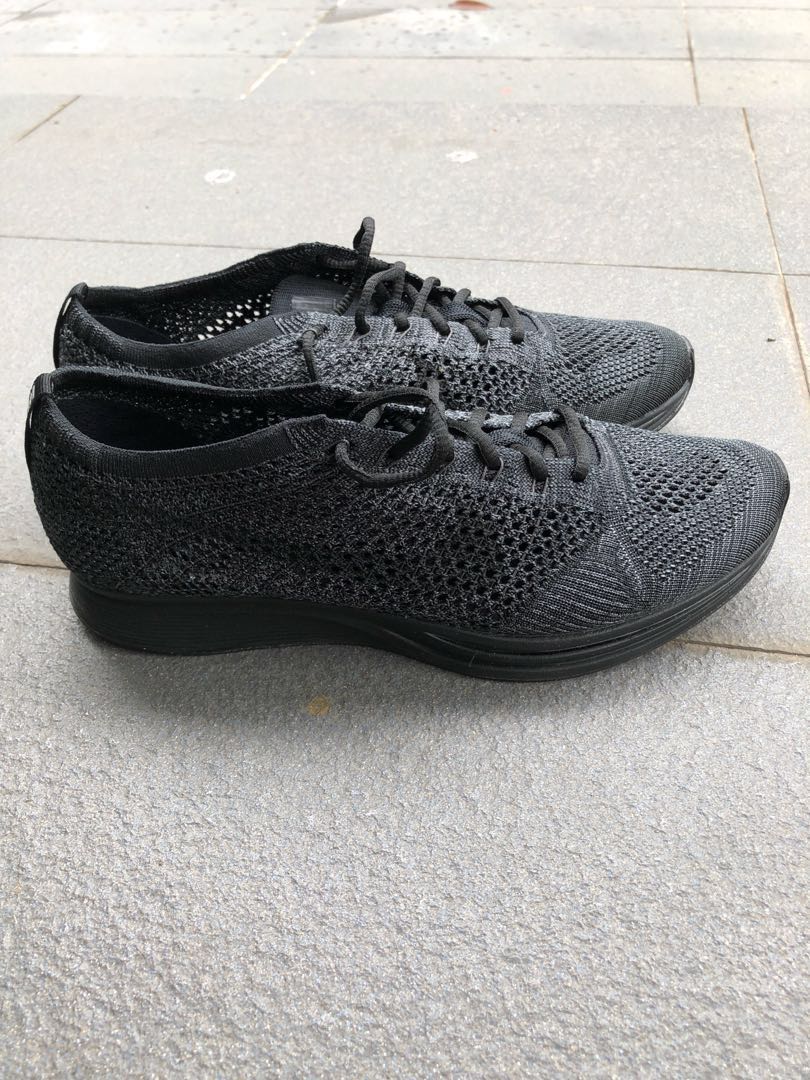 nike triple black running shoes