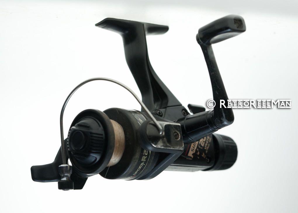 Vintage Shimano FX200 Rear Drag Spinning Reel Made in Singapore