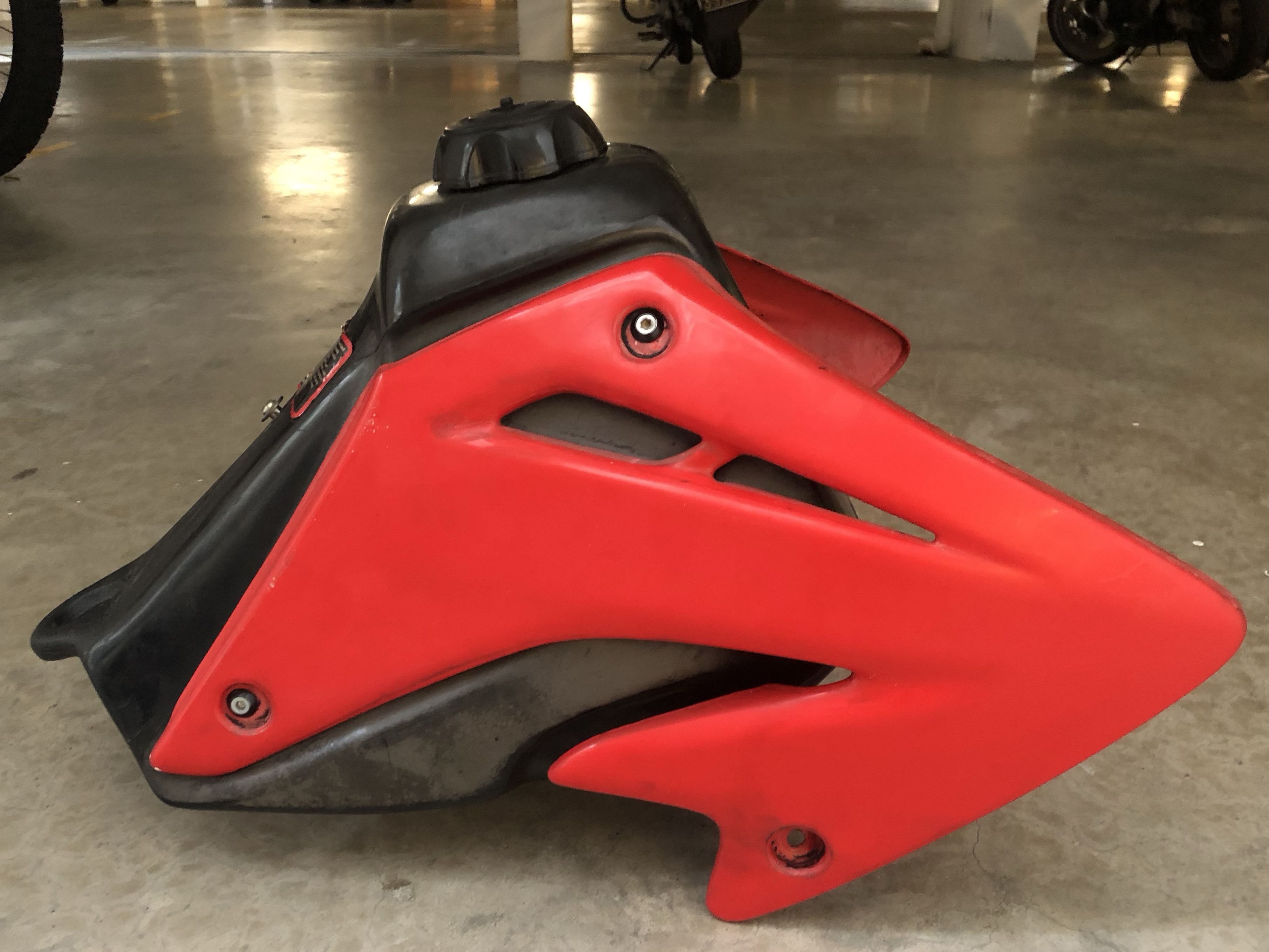 xr400 gas tank