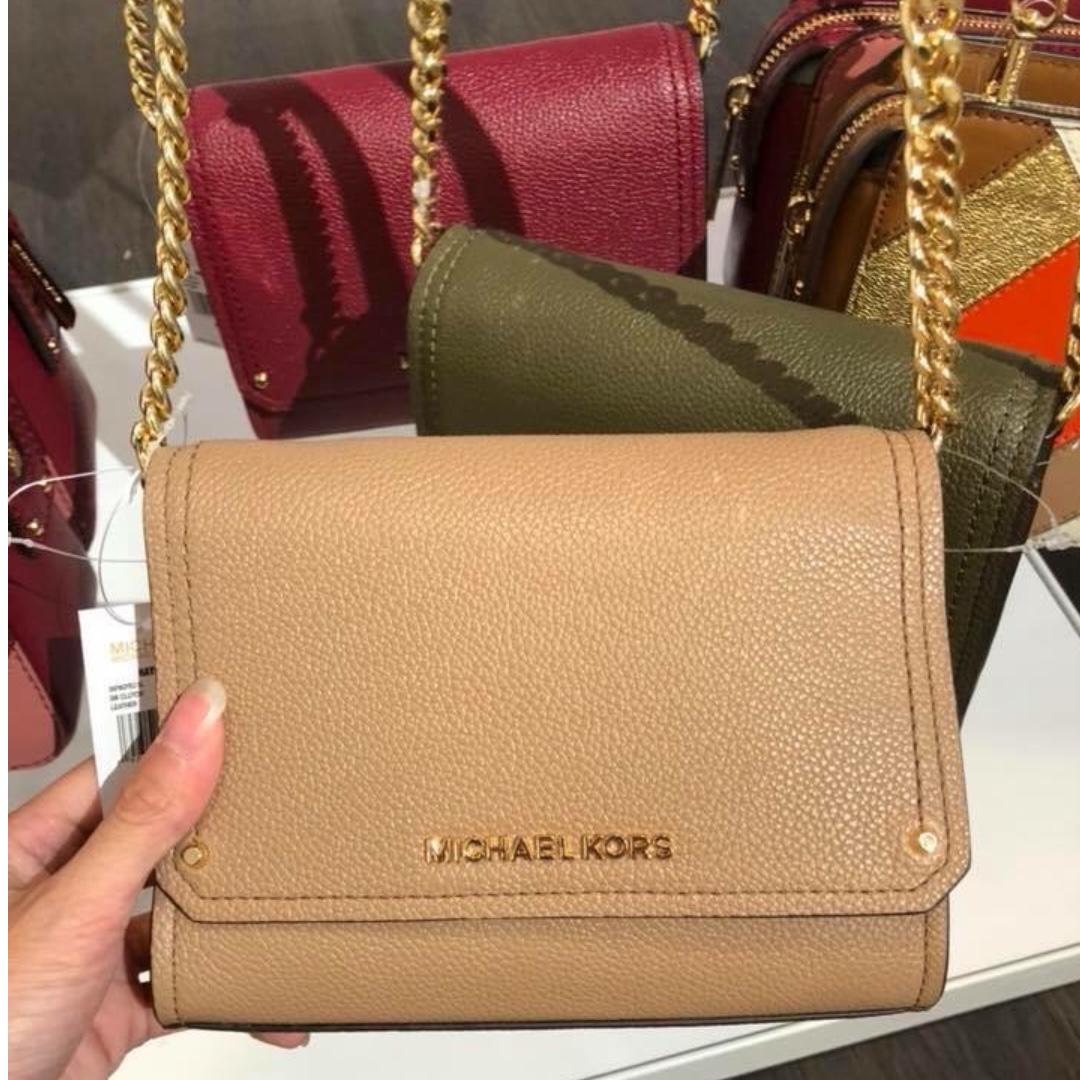 michael kors hayes small clutch