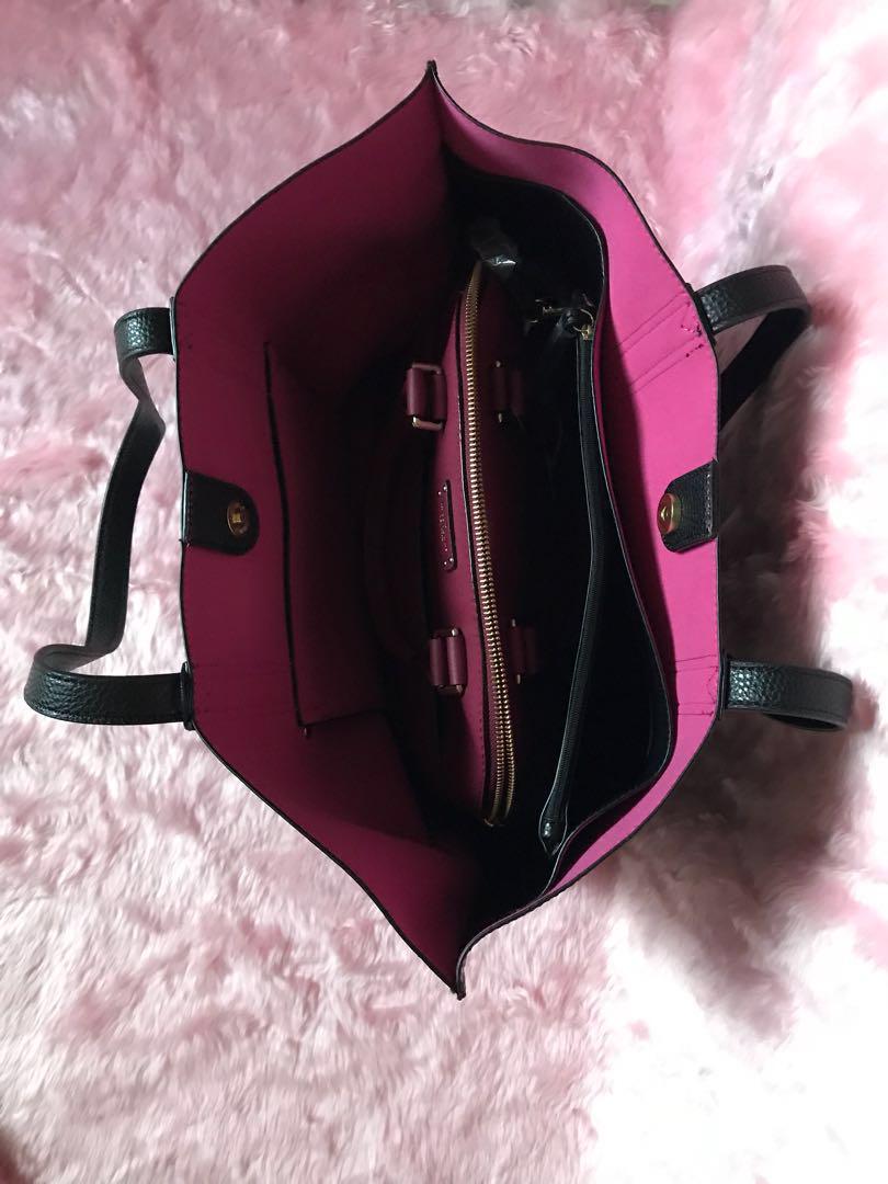Travanti tote best sale