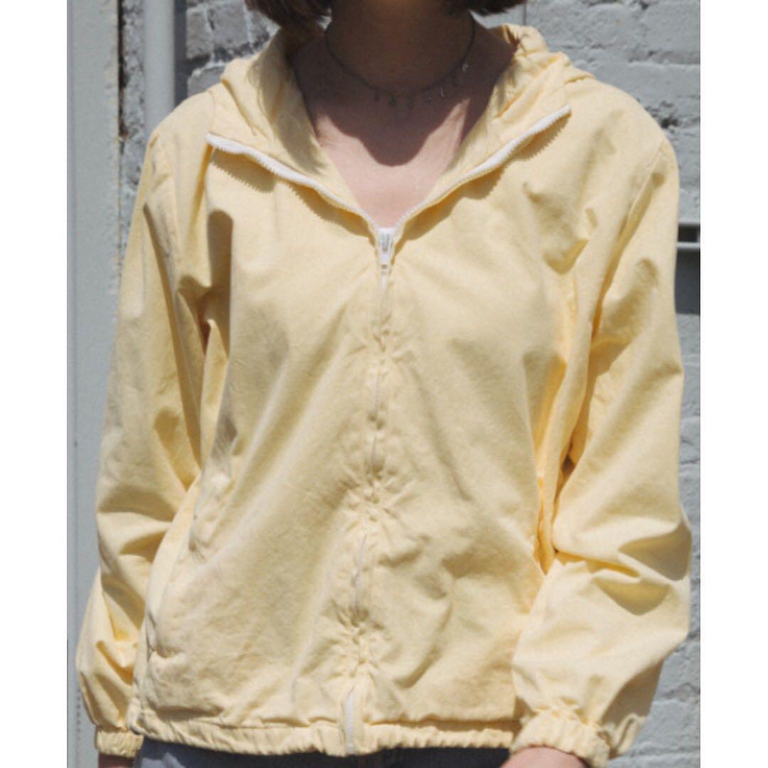 Brandy melville clearance yellow jacket