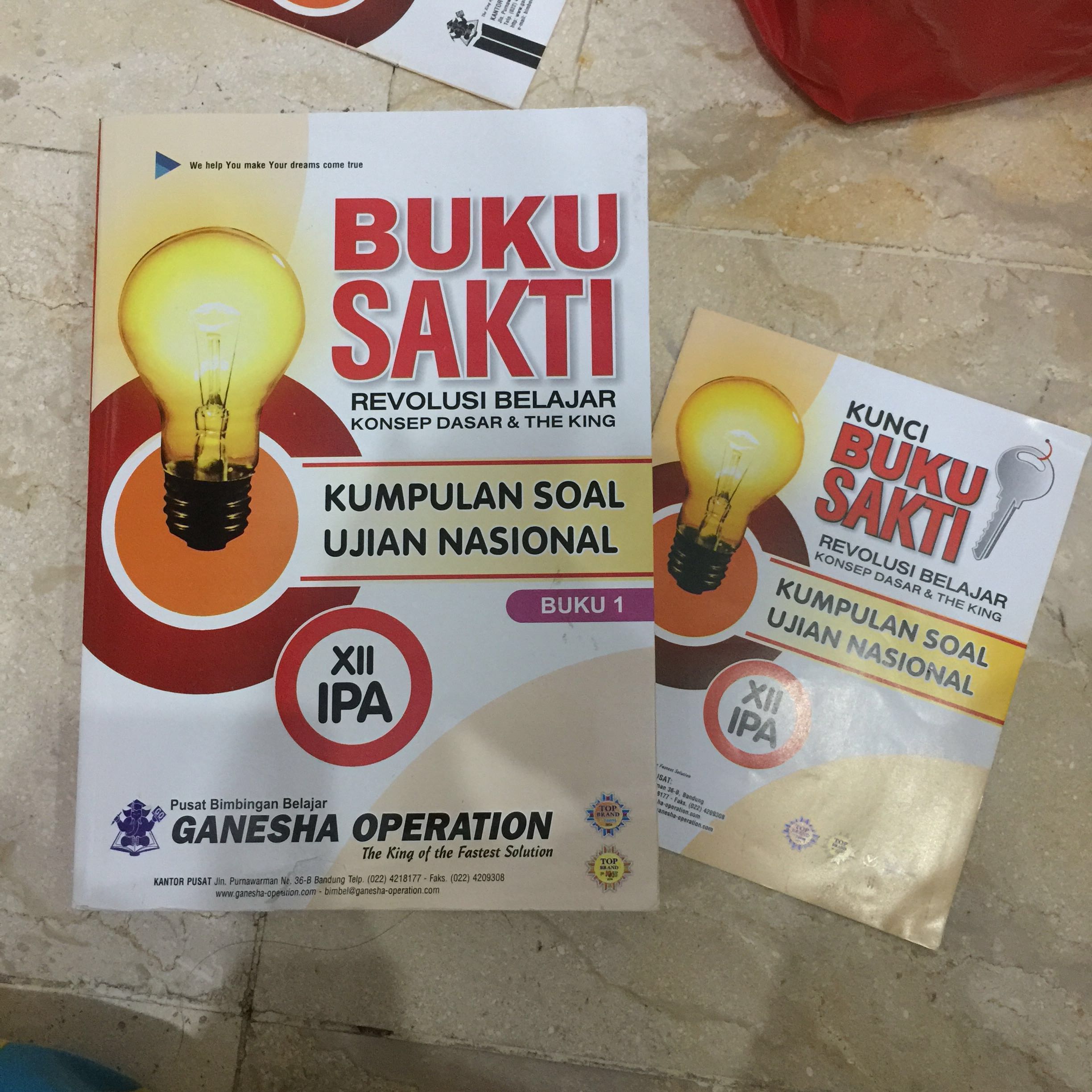 Buku Sakti Ganesha Operation Go Kelas 12 Ipa Ujian Nasional Buku Alat Tulis Buku Pelajaran Di Carousell