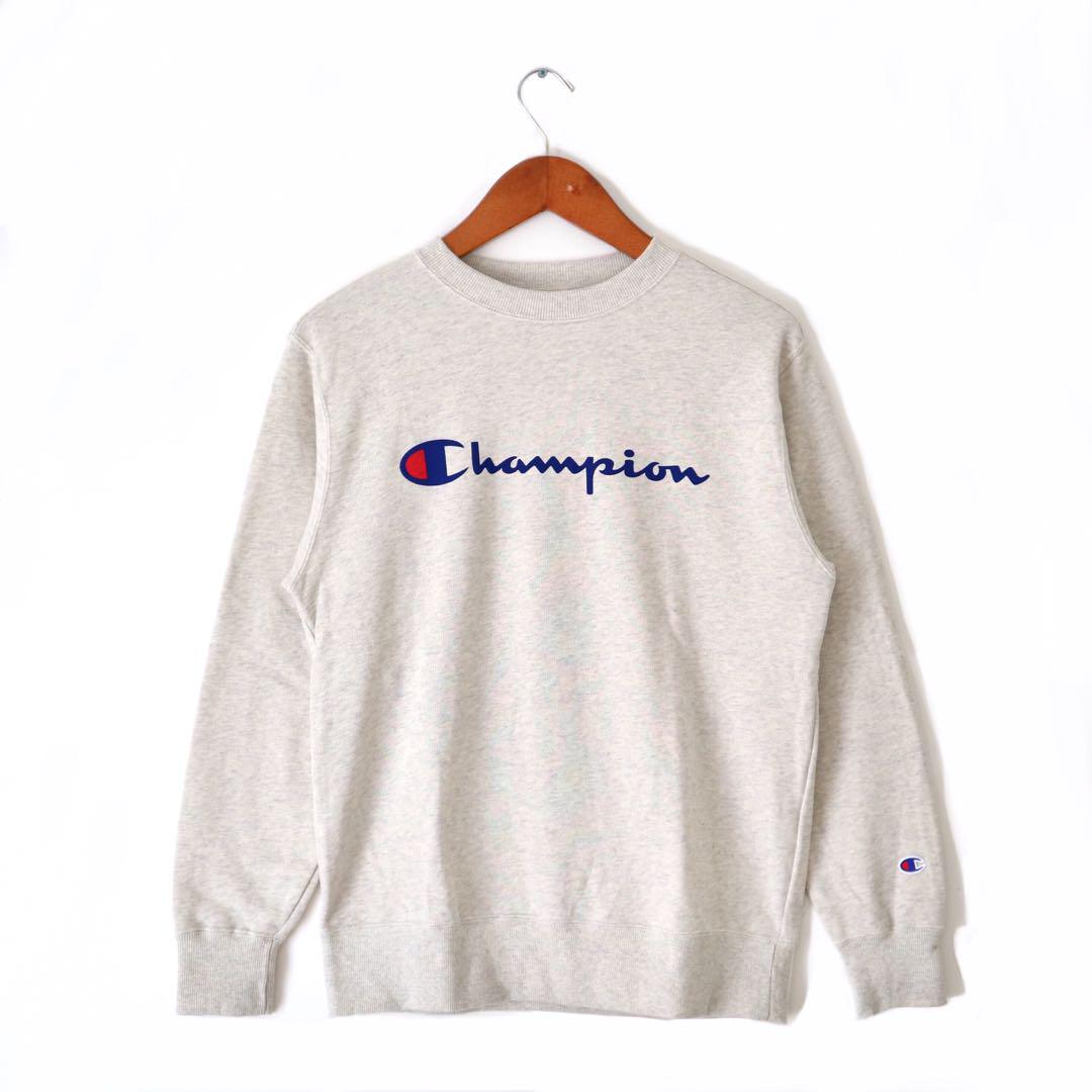 Champion Crewneck Big Script Logo Cream Fesyen Pria Pakaian di