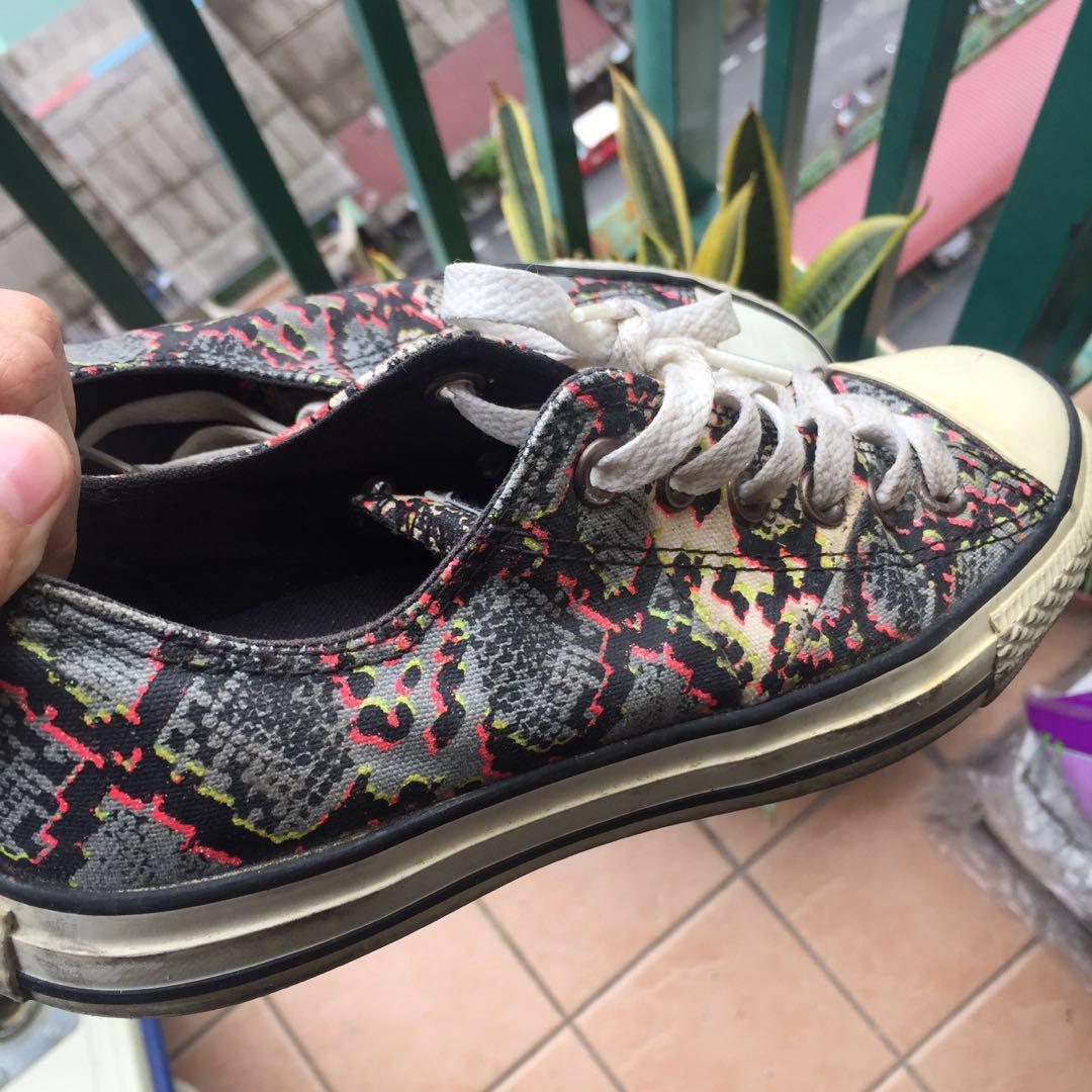 Reduced converse on sale
