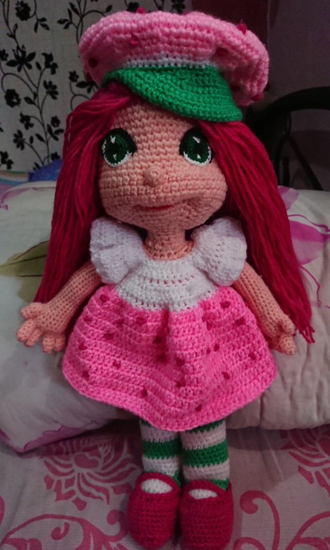 crochet strawberry shortcake doll