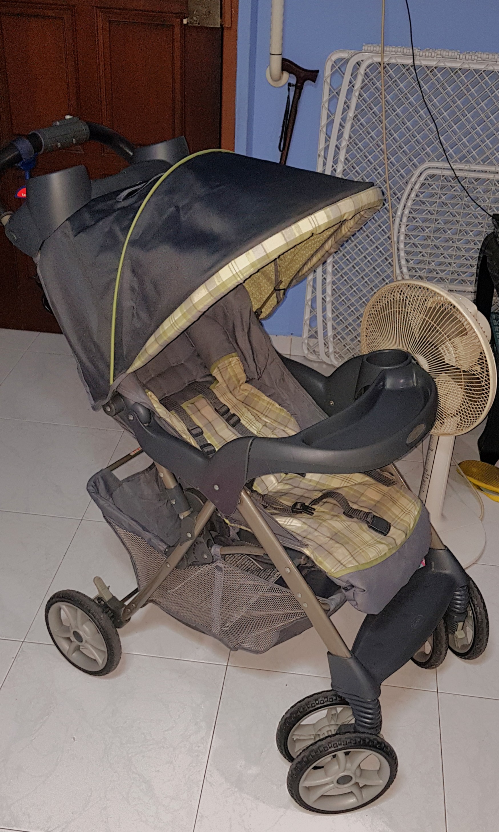 Graco travel system stroller, Babies & Kids, Going Out, Strollers on