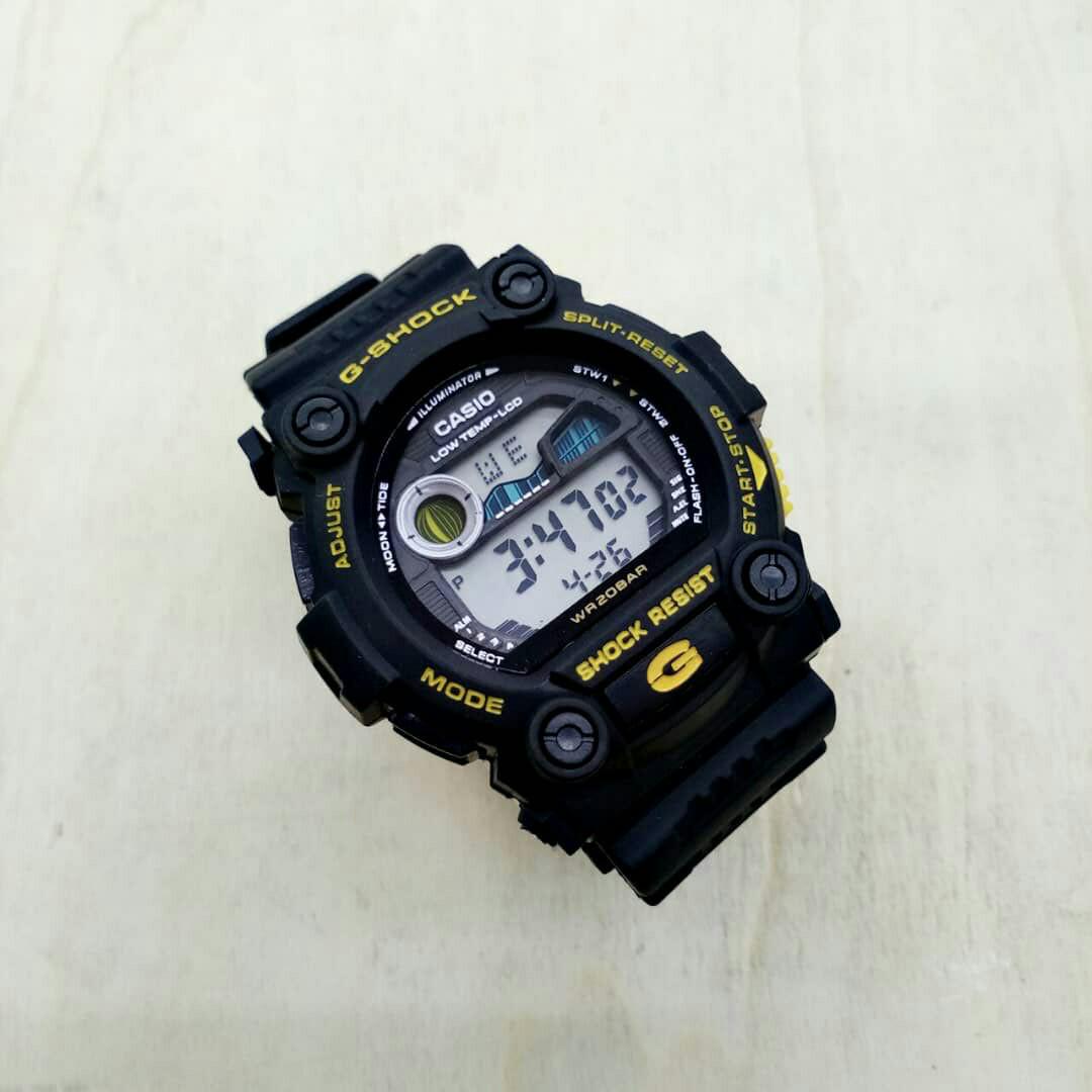 Moto top 370 watch