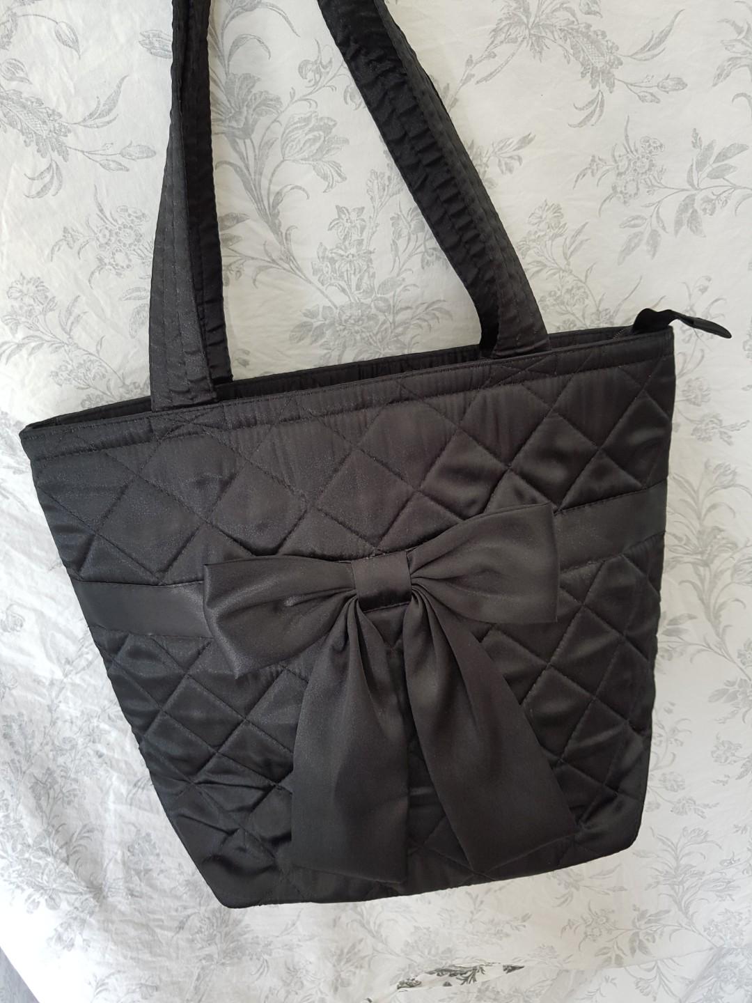Naraya bag in mid valley outlet