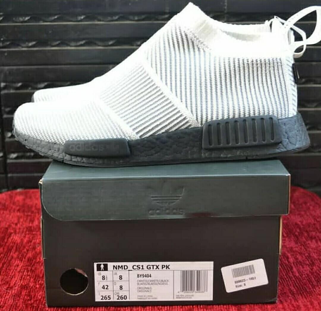 Nmd cs 1 gore tex Fesyen Pria Sepatu Sneakers di Carousell