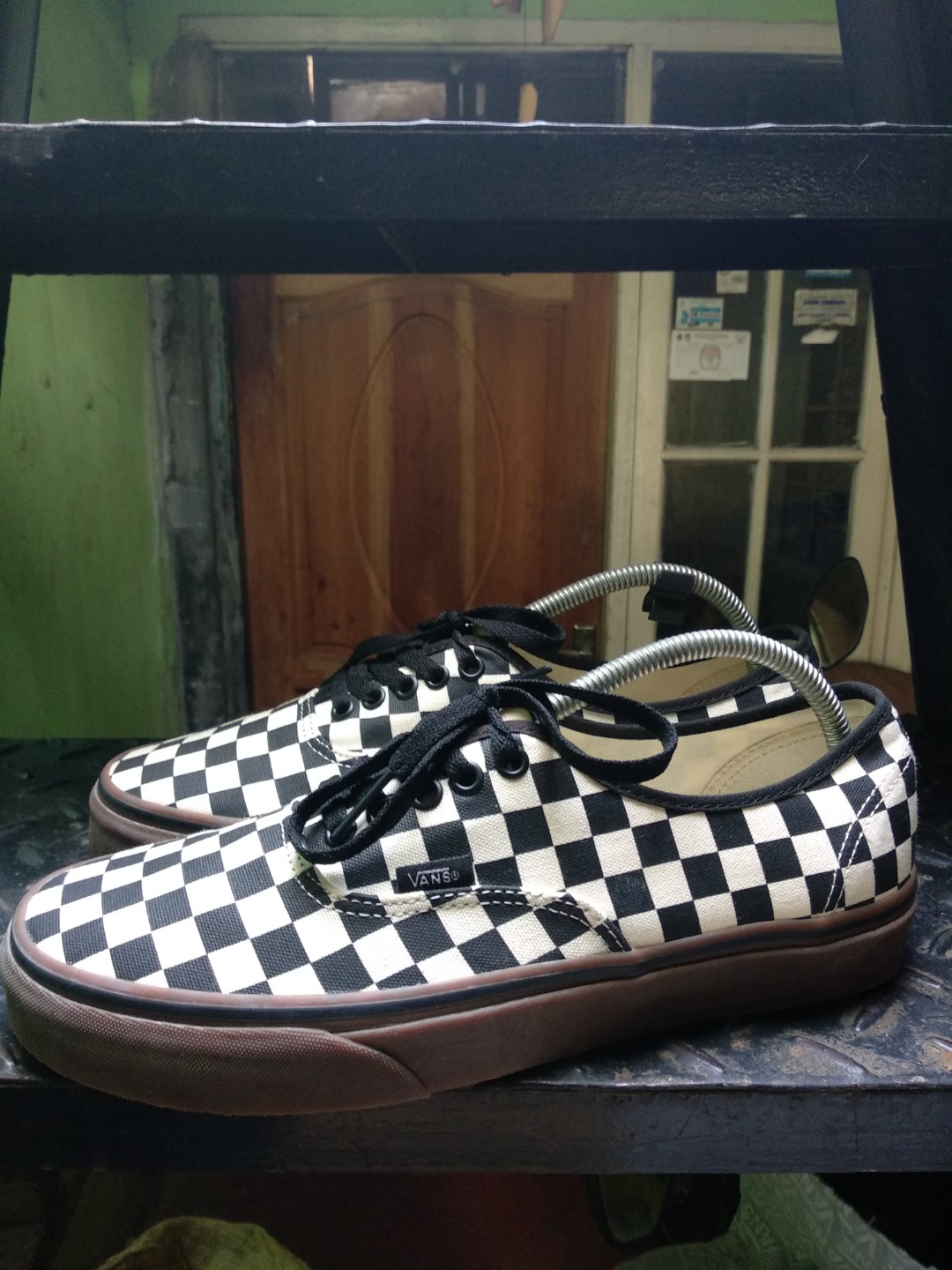 vans checkerboard gum sole