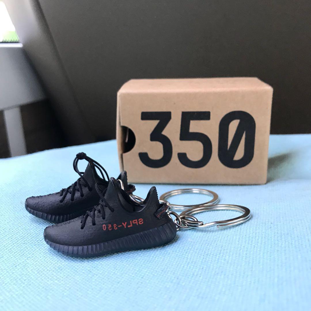 Yeezy keychain 3d 2025