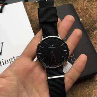DW Classic Black watch