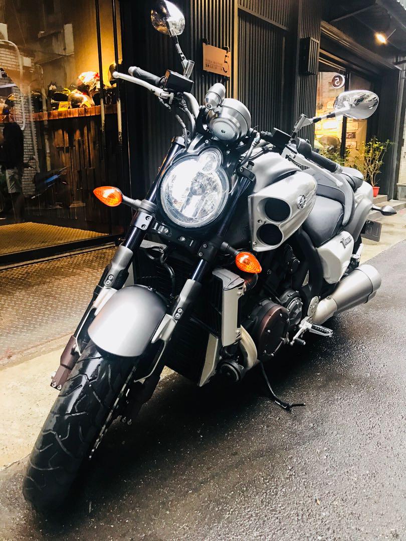 16年yamaha 大魔vmax 1700 Abs 只跑八千多公里可分期免頭款可換車 機車 重機在旋轉拍賣