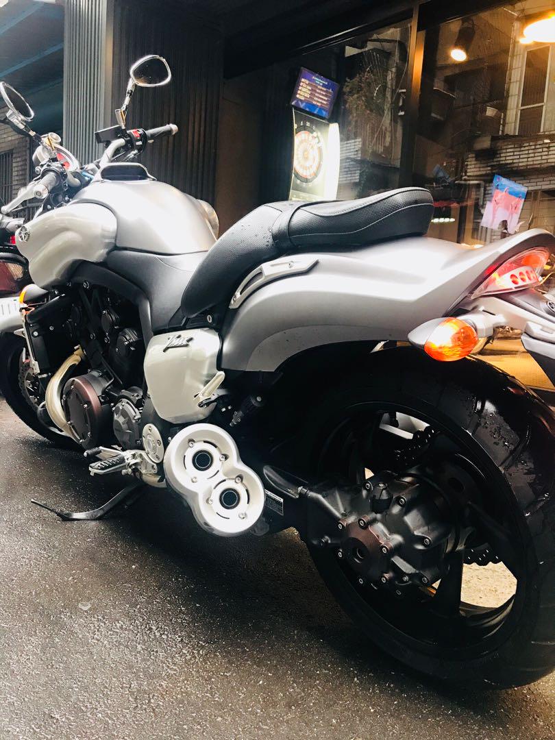 16年yamaha 大魔vmax 1700 Abs 只跑八千多公里可分期免頭款可換車 機車 重機在旋轉拍賣