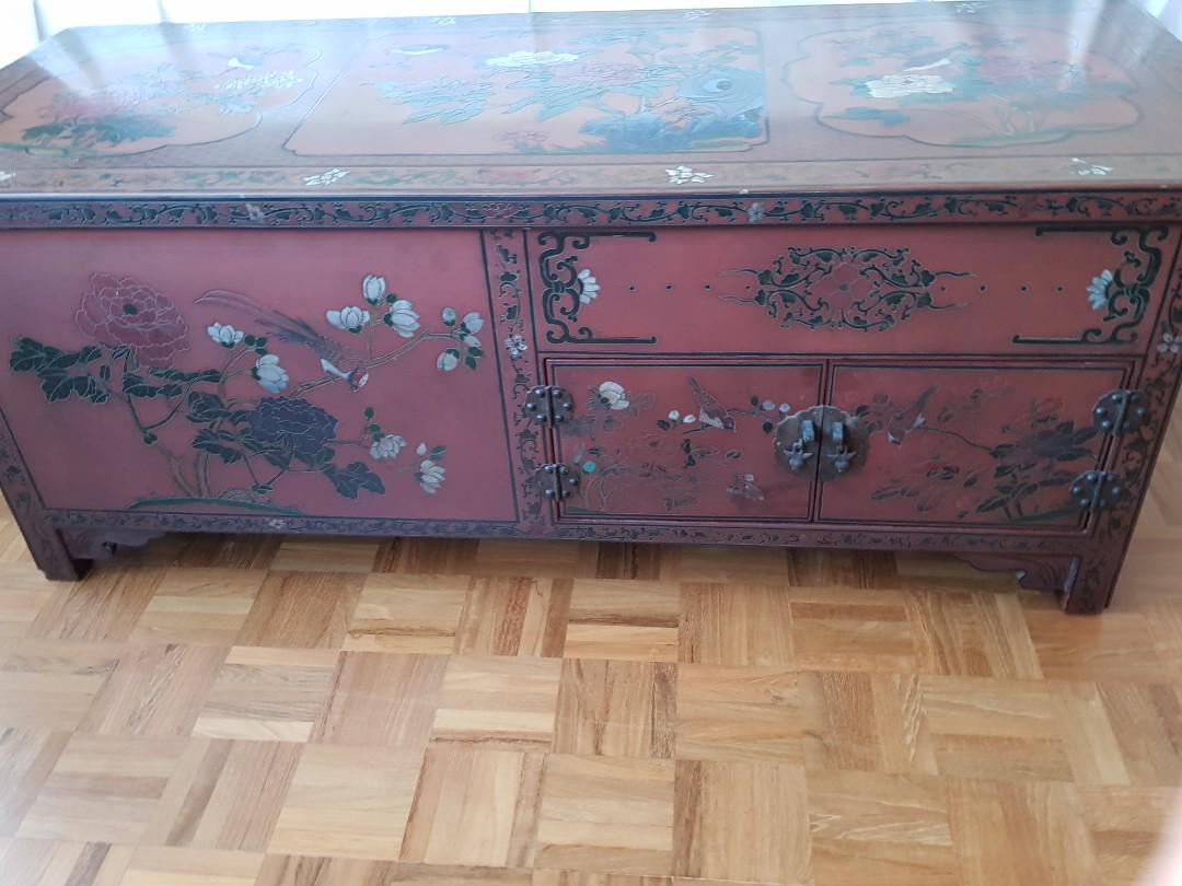 Antique wooden chest / Furniture & Home Living, Furniture