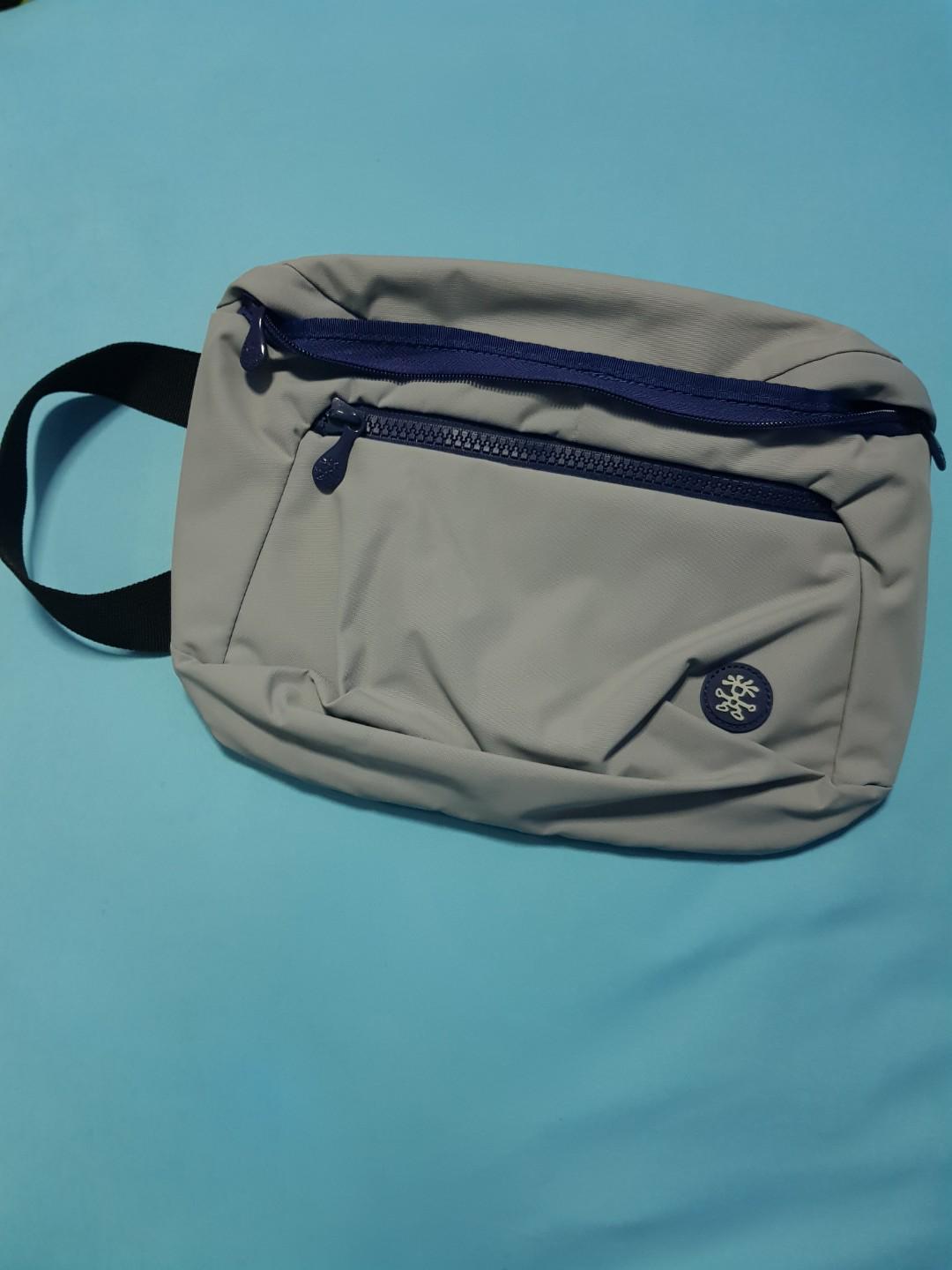 Crumpler waist pouch on sale