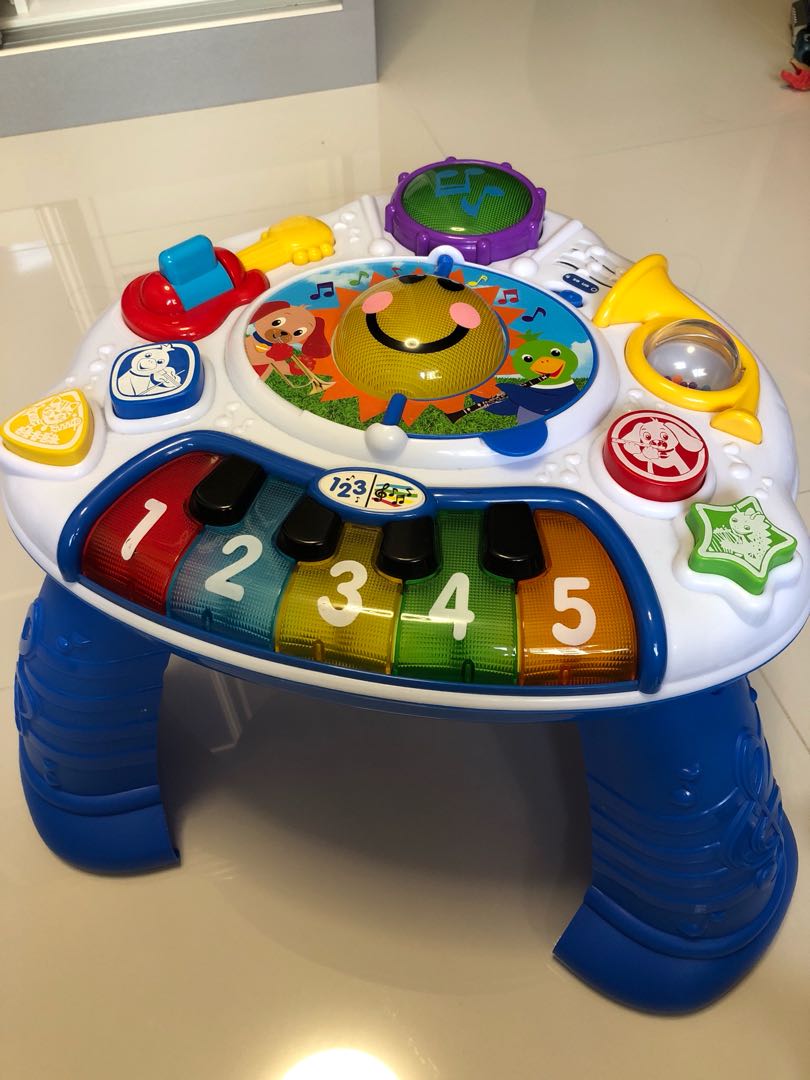 baby einstein discovering music activity table