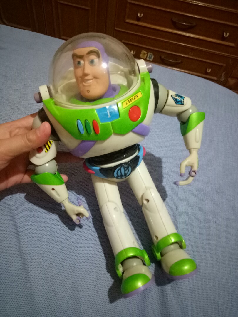 Buzz 2025 lightyear mainan
