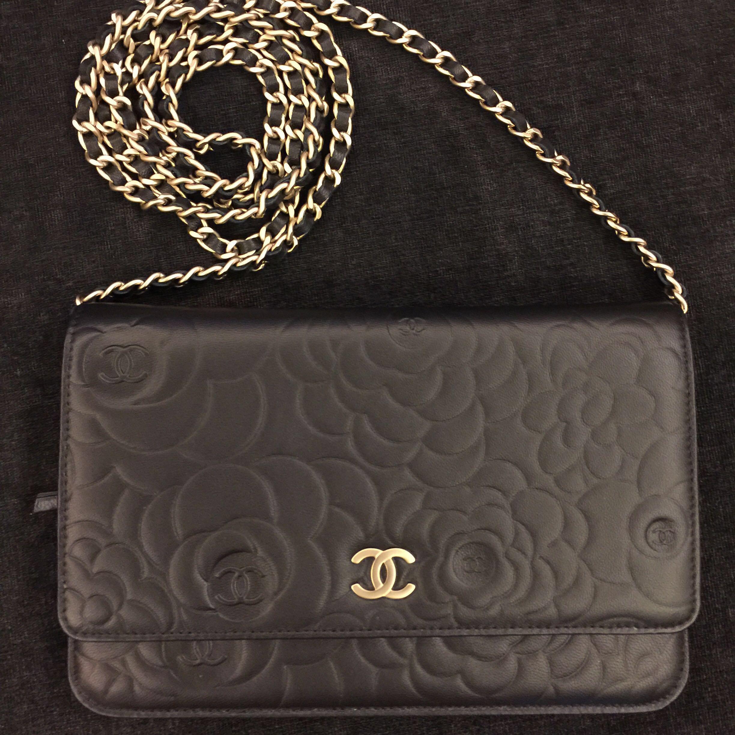 chanel woc camellia bag