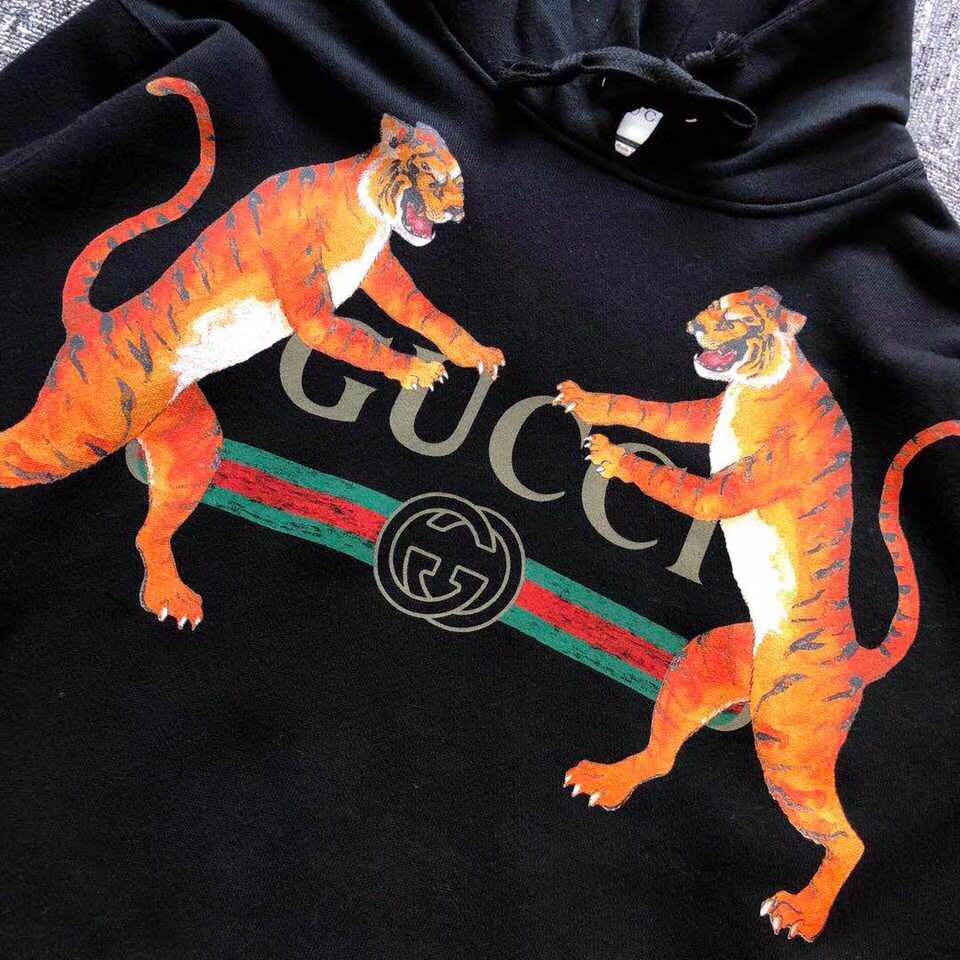 Gucci Logo With Tiger Print Hoodie, Men's Fashion, Clothes, Tops on ...