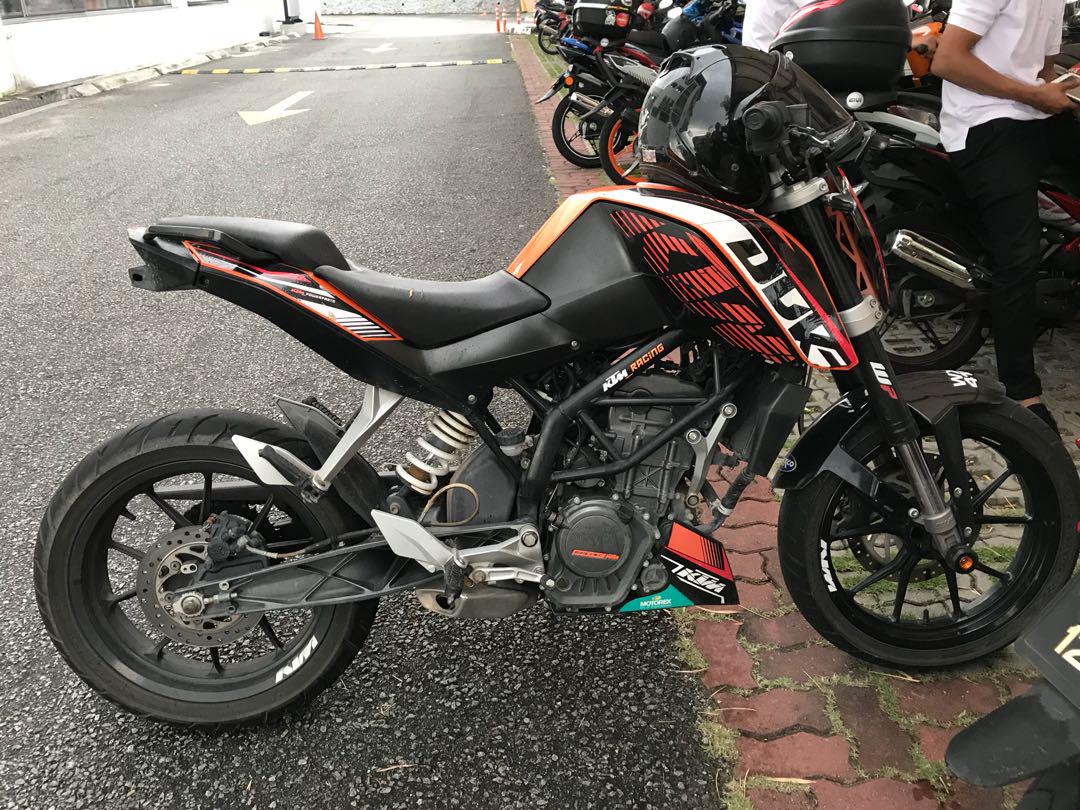 2012 store duke 200