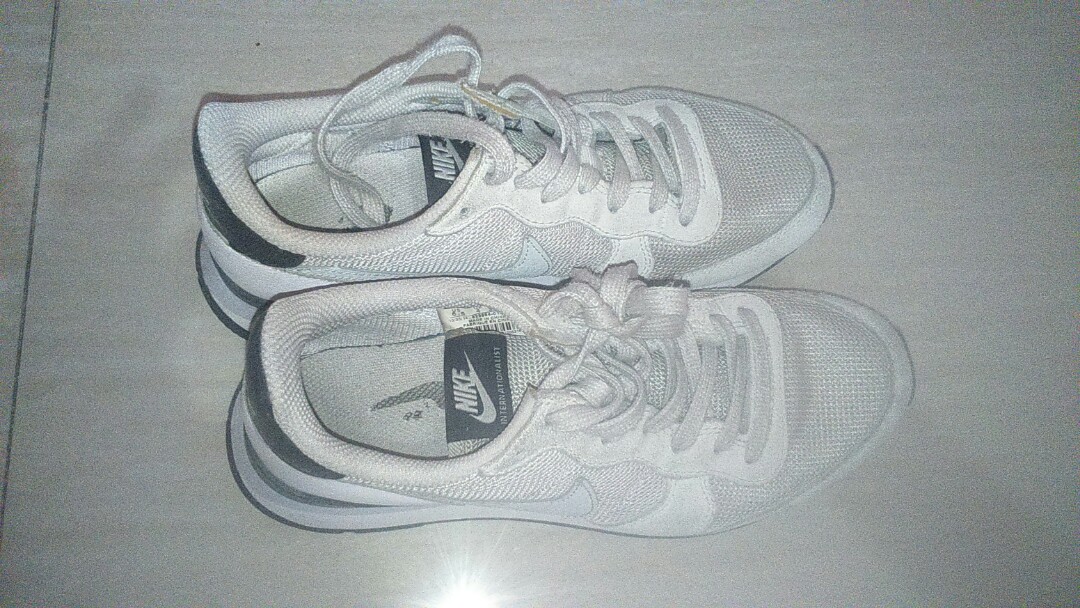 nike internationalist 6.5